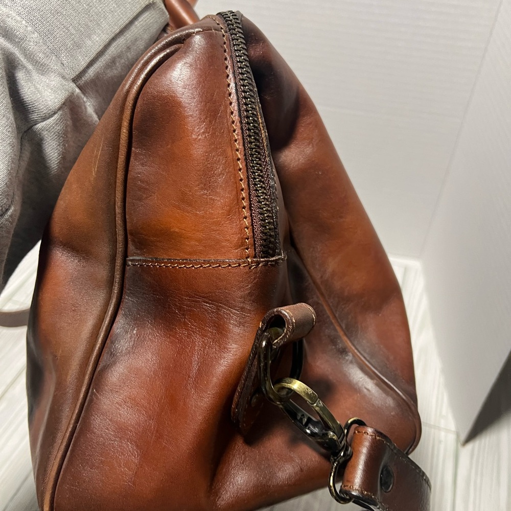 Structured Brown Leather Satchel with Detachable Strap - Picture 4 of 15